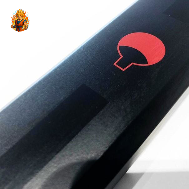 Sasuke Uchihas schwarzes Kusanagi-Katana – Naruto Shippuden™
