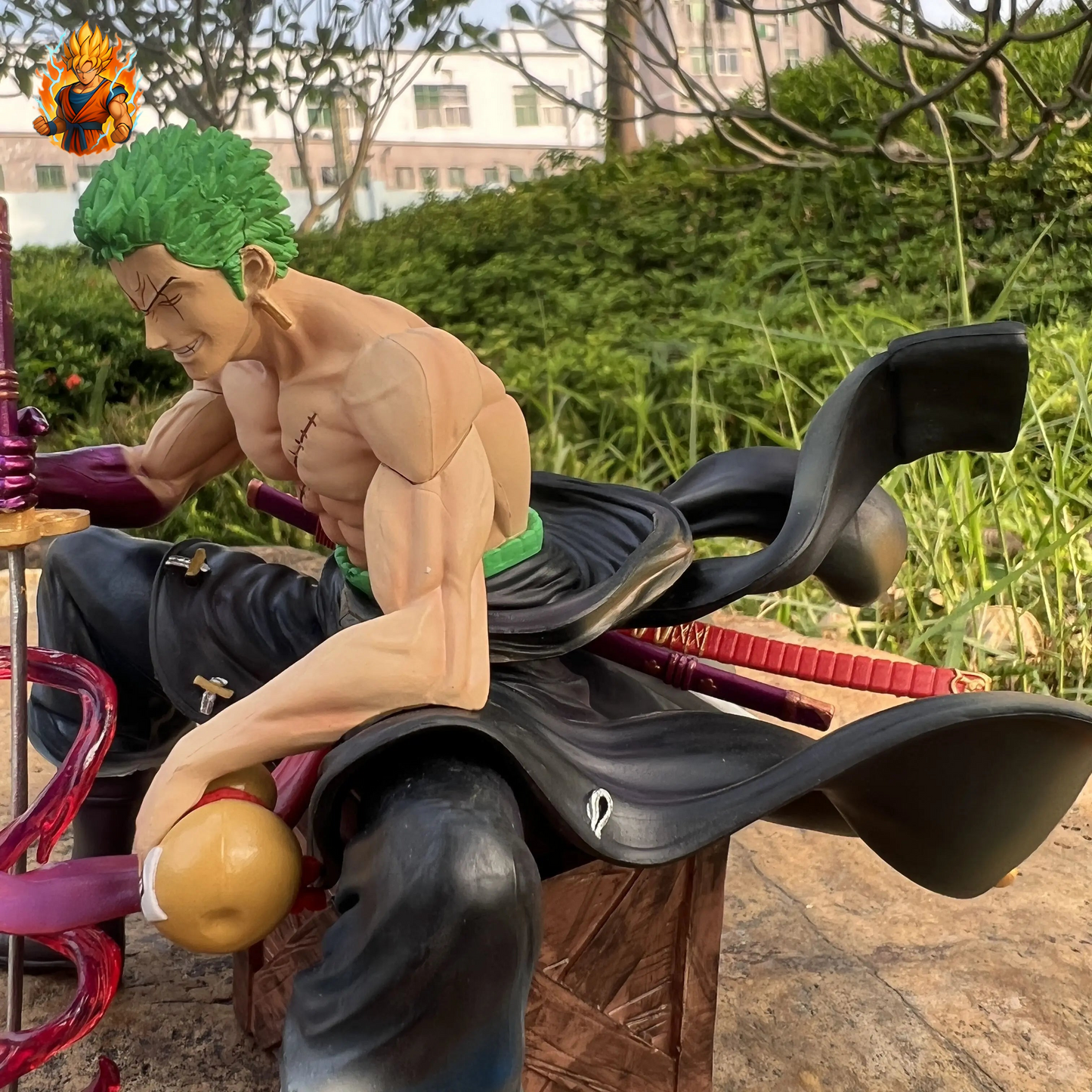 One Piece Zoro Sitzende Figur
