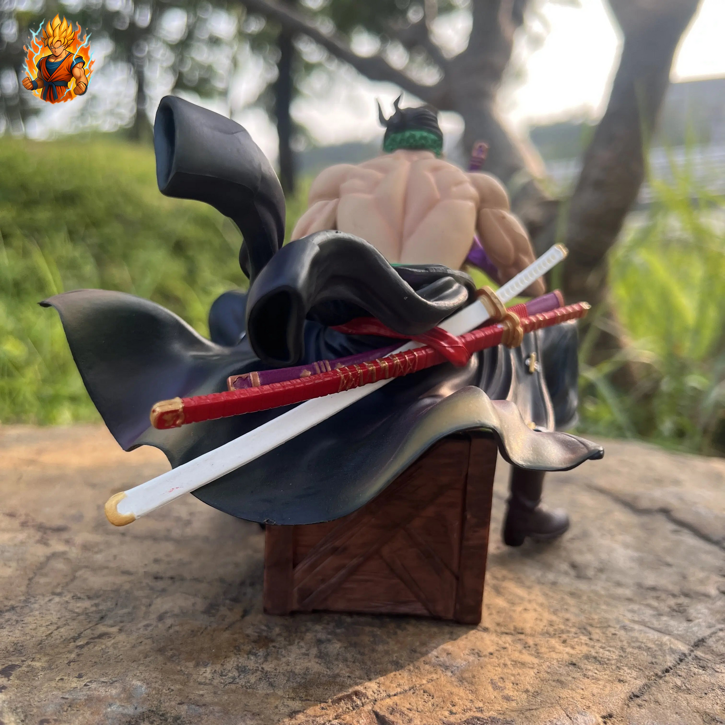 One Piece Zoro Sitzende Figur