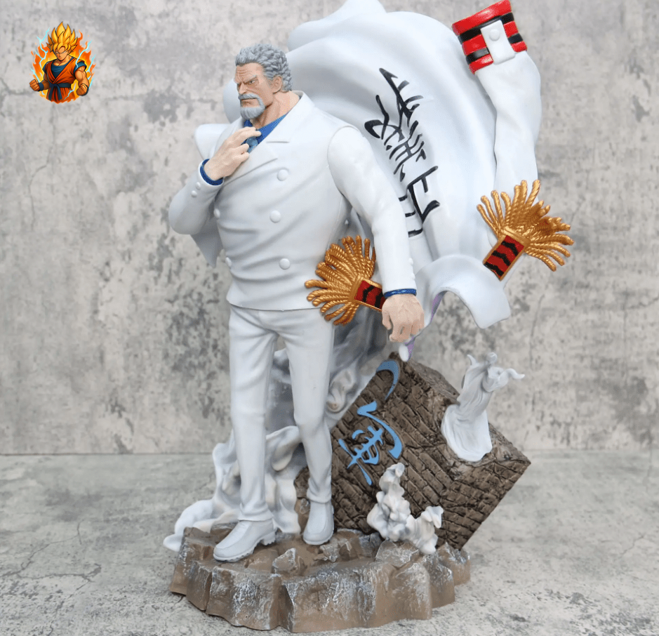 One Piece Garp Figur
