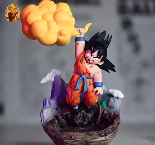 Dragon Ball Goku-Figur hängt an seiner Wolke